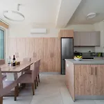 Апартаменты New 2br Maisonette In Luxury Pool Протарас