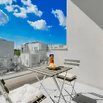 New 2br Maisonette In Luxury Pool Апартаменты *