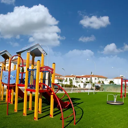 New 2br Townhouse In Luxury Pool & Protaras