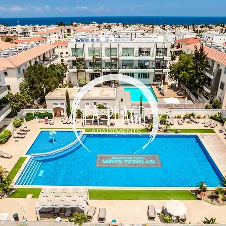 New 2br Maisonette In Luxury Pool Апартаменты