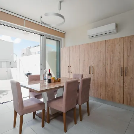 New 2br Maisonette In Luxury Pool 아파트 *