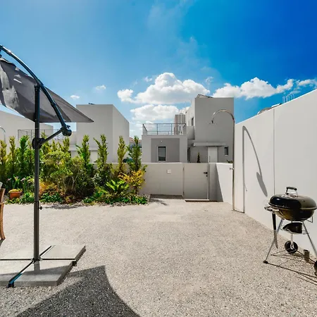 New 2br Maisonette In Luxury Pool * 프로타라스
