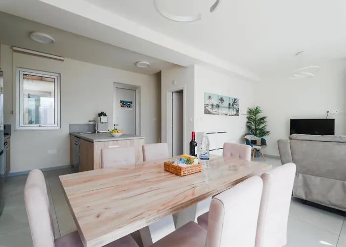 Апартаменты New 2br Townhouse In Luxury Pool & *