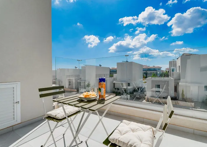 Апартаменты New 2br Townhouse In Luxury Pool & *